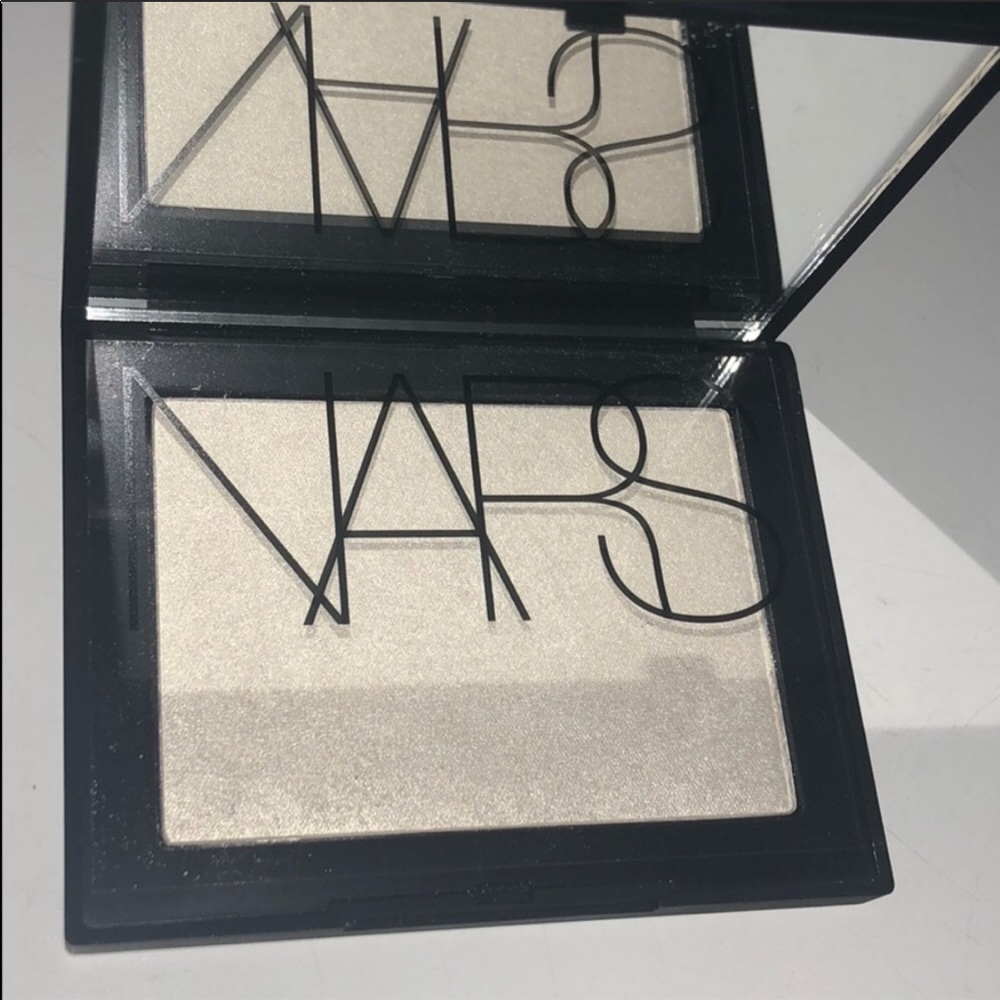 NARS Highlighter
